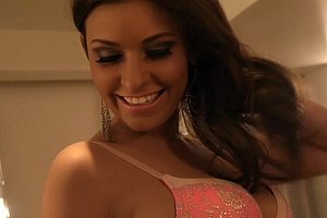 操逼展示柔术杂技女操逼小视频